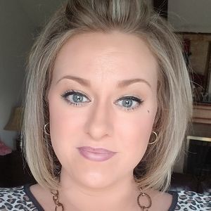 Meet your Posher, Kelley elrod